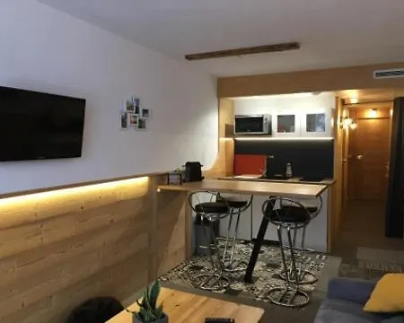 Cosy Les Arcs 1800 Apartment *